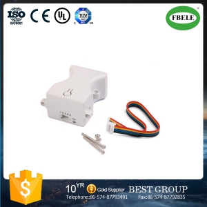 High Performance and Low Consumption Ultrasonic Distance Sensor
